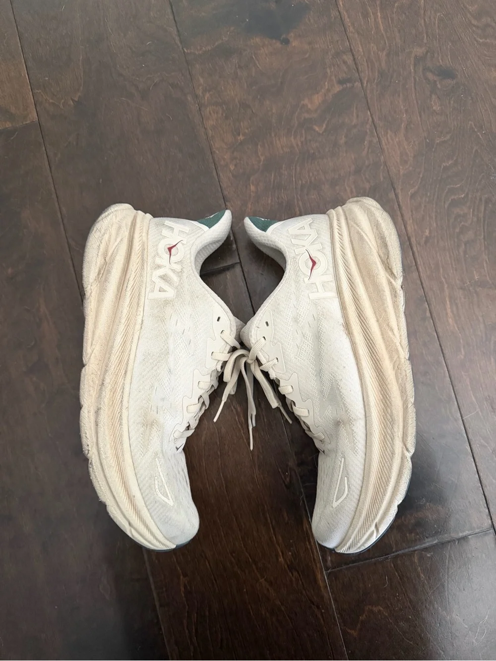 HOKA Clifton 9 cream Running Shoes - Picture 2 of 11